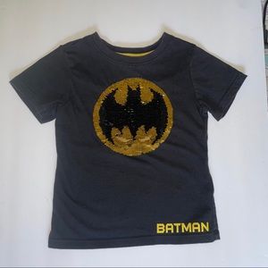 Batman shirt. H&M 1 t-shirt 2 designs.